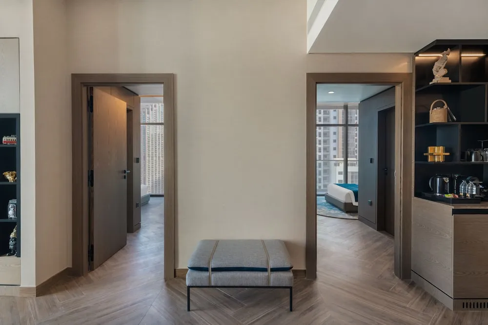 Co-Star Suite