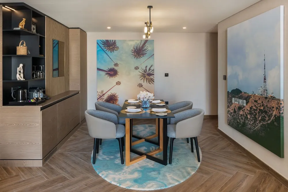 Co-Star Suite