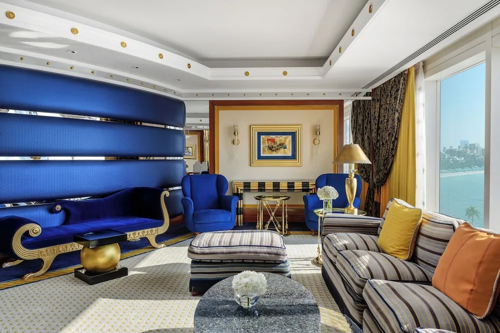 Deluxe Two-Bedroom Suite - Sea View with Butler Service (Duplex Suite - 1099 ft²)
