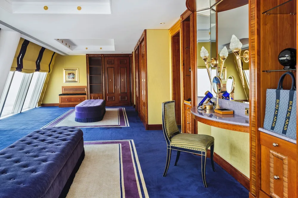 Diplomatic Three-Bedroom Suite - Sea View with Butler Service (Duplex Suite - 2198 ft²)