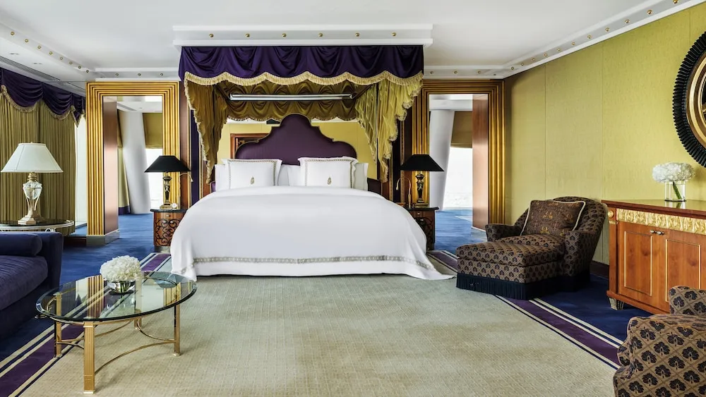 Diplomatic Three-Bedroom Suite - Sea View with Butler Service (Duplex Suite - 2198 ft²)