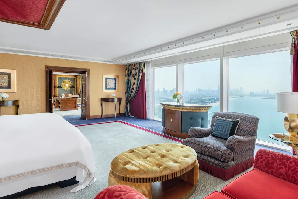 Burj Three Bedroom Family Suite - Sea View with Butler Service (Duplex Suite - 2198 ft²)