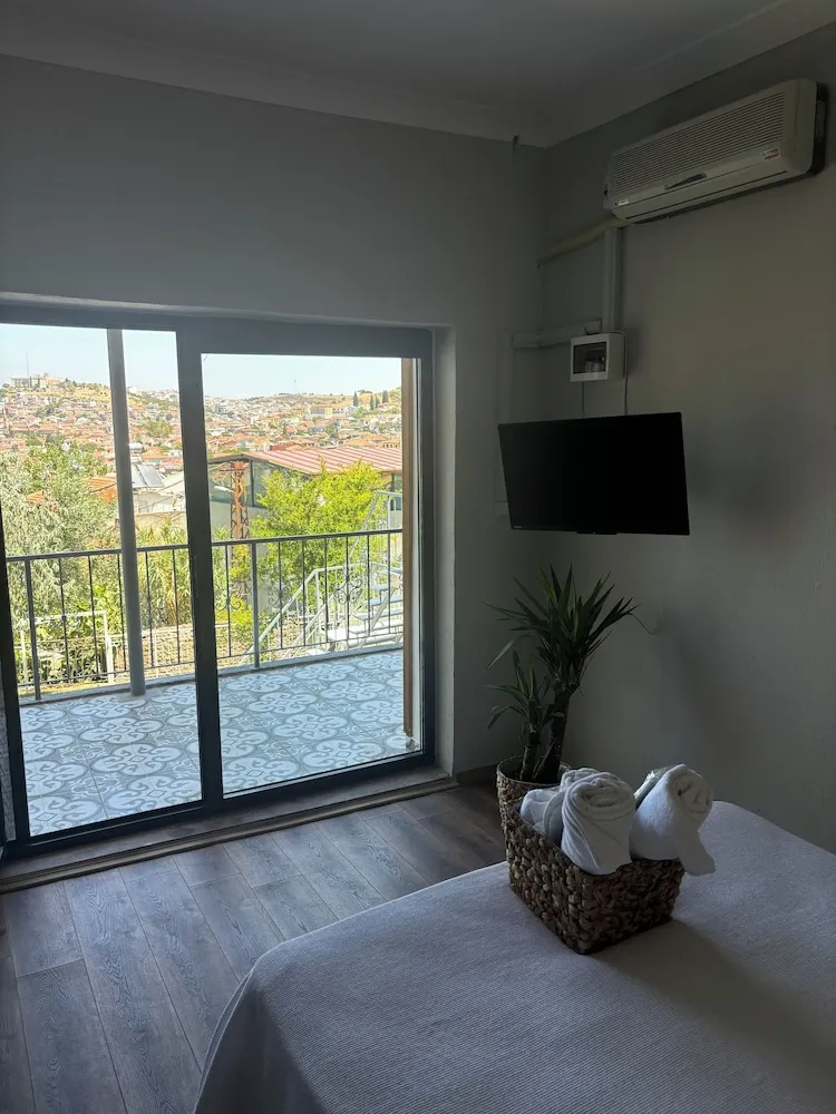 Deluxe Tek Büyük Yataklı Oda, Deniz Manzaralı