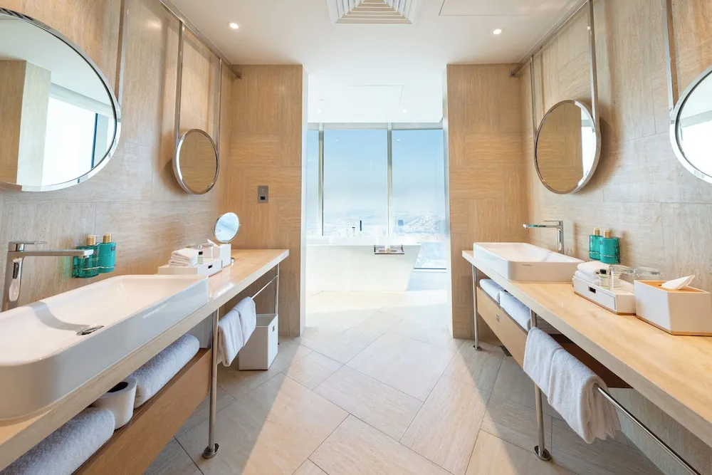 4 BED | Sky Villa w/Pool