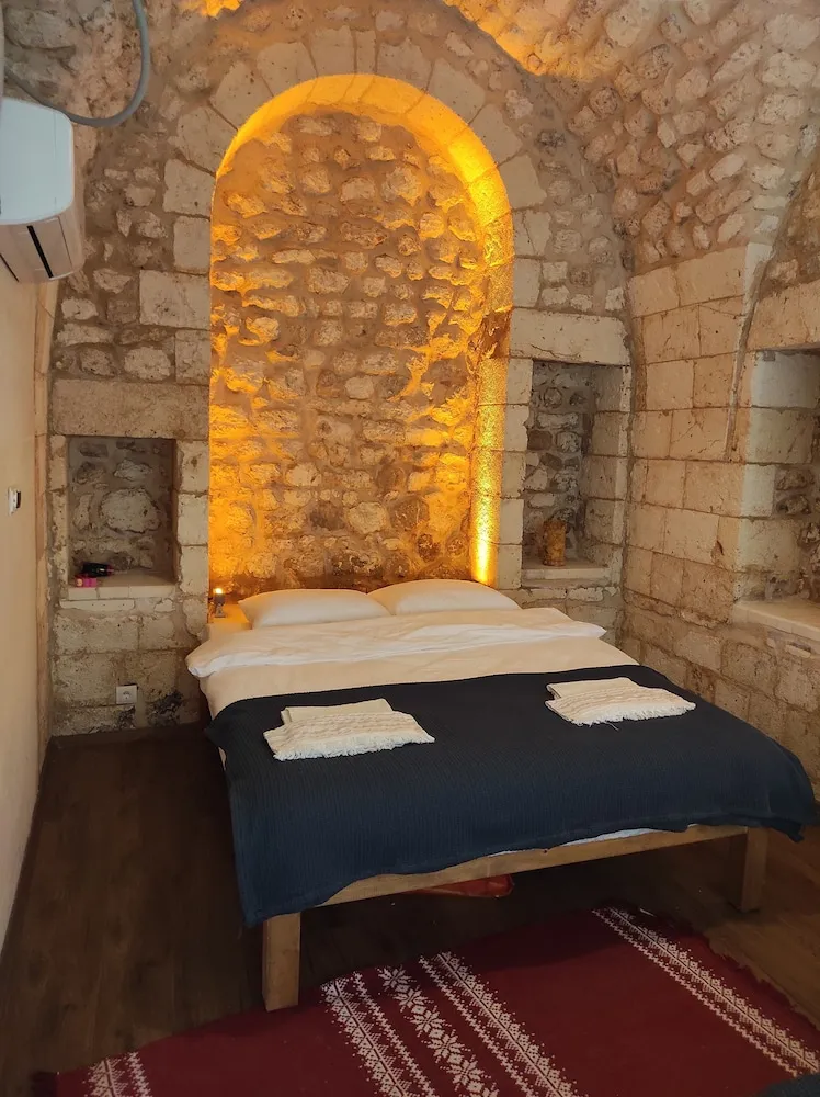 Comfort Üç Kişilik Oda, Balkon, Avlu Manzaralı