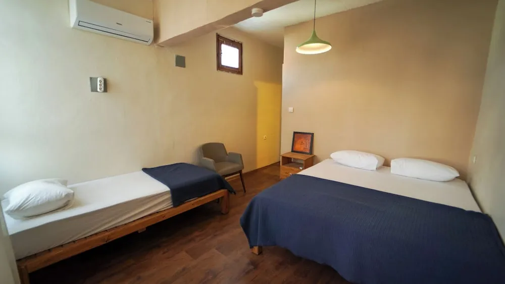 Comfort Üç Kişilik Oda, Balkon, Avlu Manzaralı