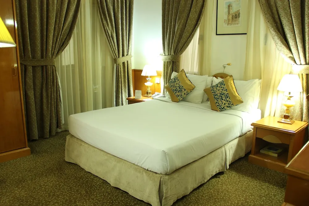 Standard Tek Büyük Yataklı Oda