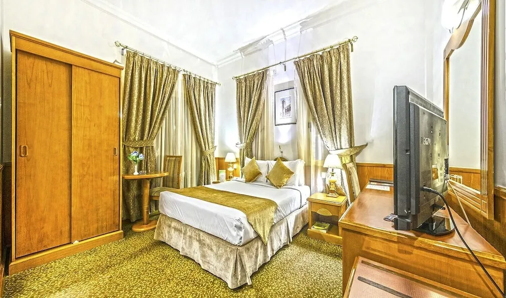 Standard Tek Büyük Yataklı Oda