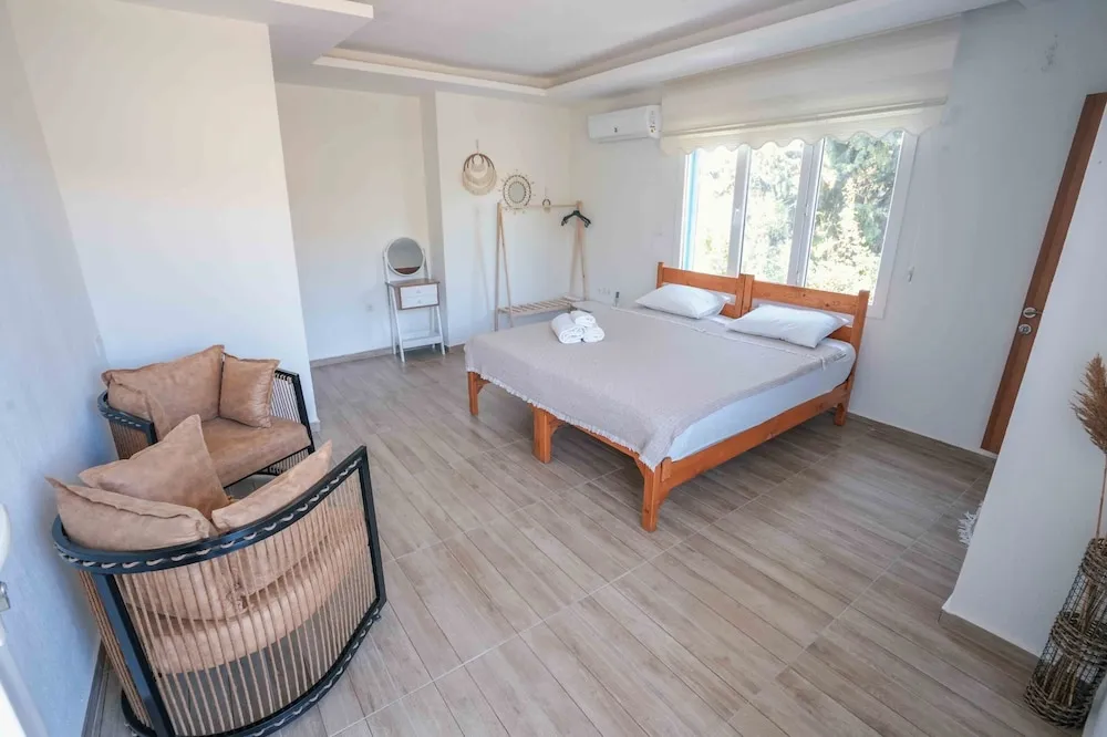 Classic Tek Büyük Yataklı Oda, Balkon, Dağ Manzaralı
