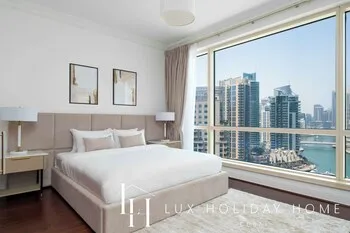 LUX - Ultimate Marina View Deluxe Suite