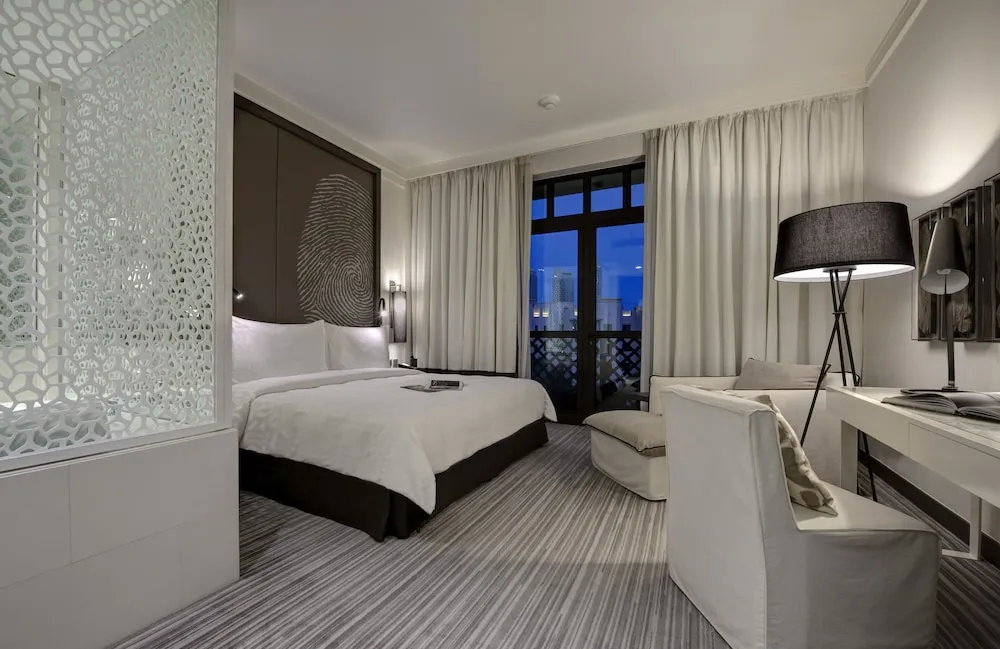 Deluxe Oda, 1 En Büyük (King) Boy Yatak, Şehir Manzaralı