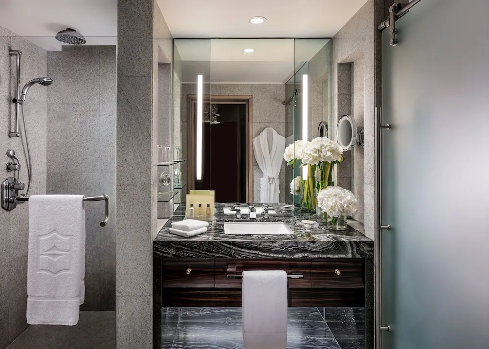 Horizon, Premier Room - Exclusive access to the Horizon Club Lounge and breakfast