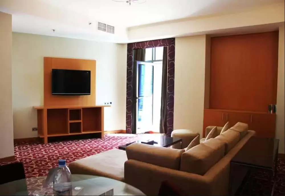 Royal Executive Suite