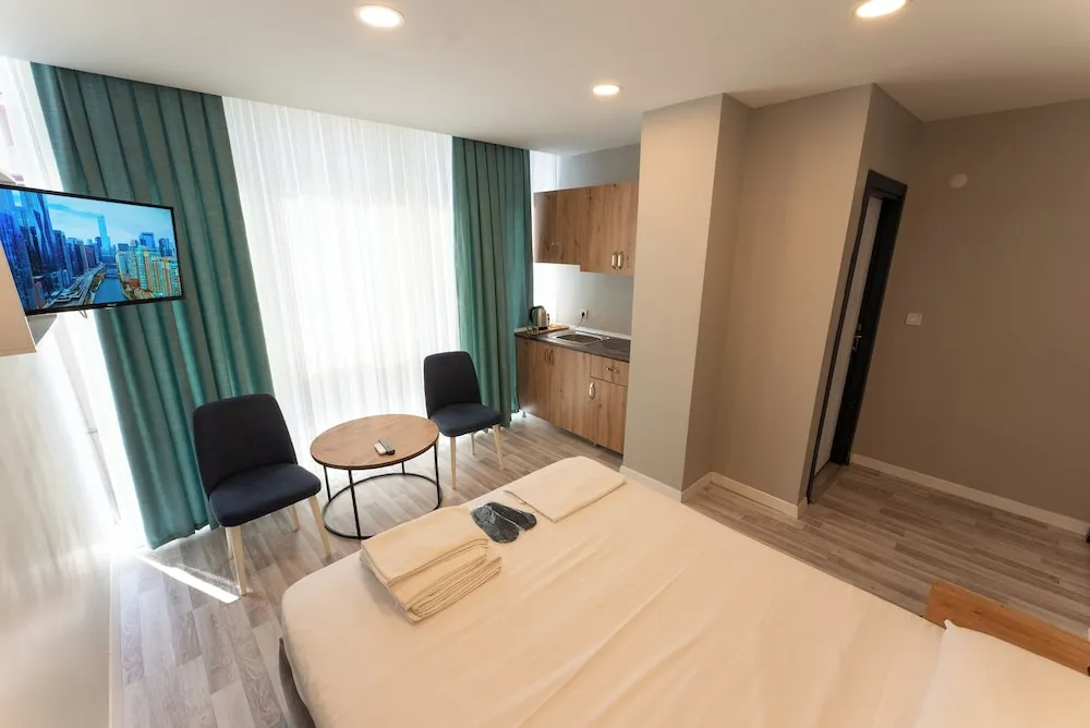 Comfort Tek Büyük Yataklı Oda
