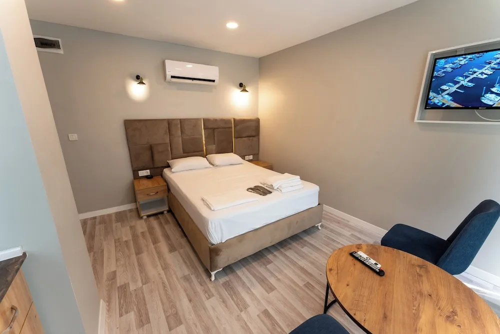 Comfort Tek Büyük Yataklı Oda