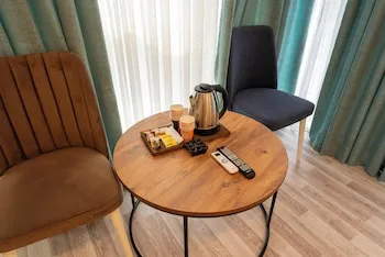 Lacasa Royal Hotel