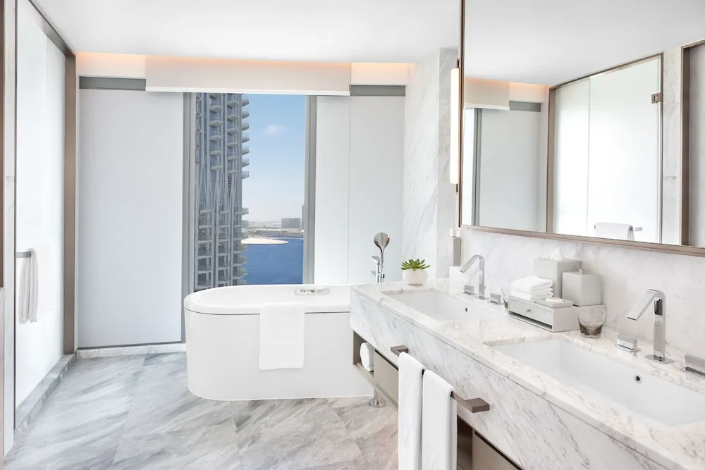 Executive Suite - Complimentary Lagoon Access