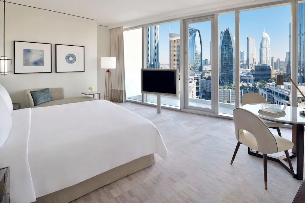 Club King Burj View Room