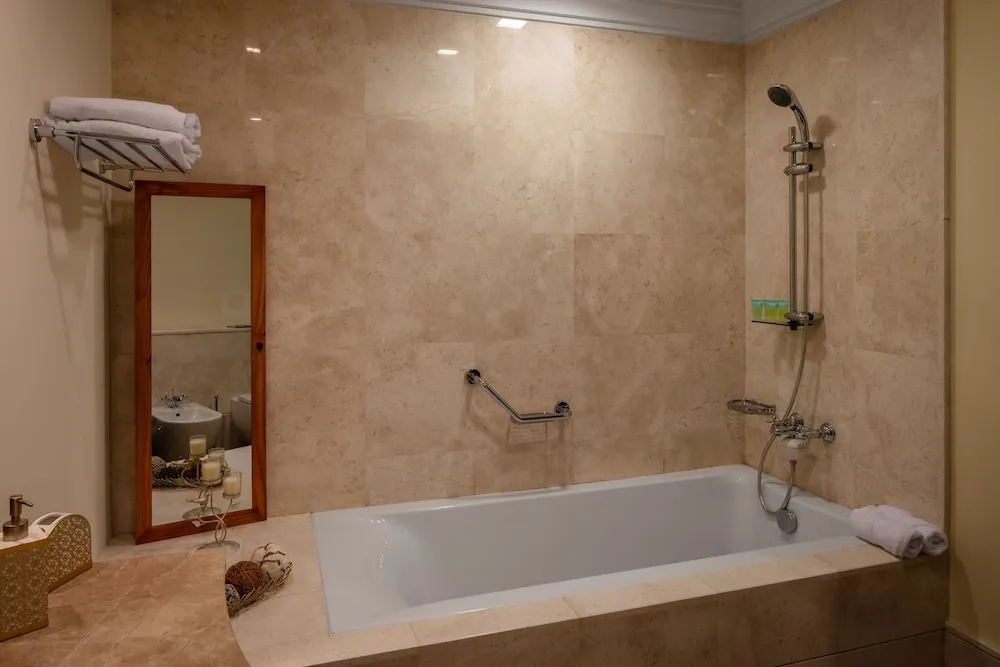 Apart Daire, 2 Yatak Odası, Deniz Manzaralı, Denize Sıfır