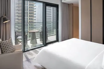 Vida Dubai Marina & Yacht Club