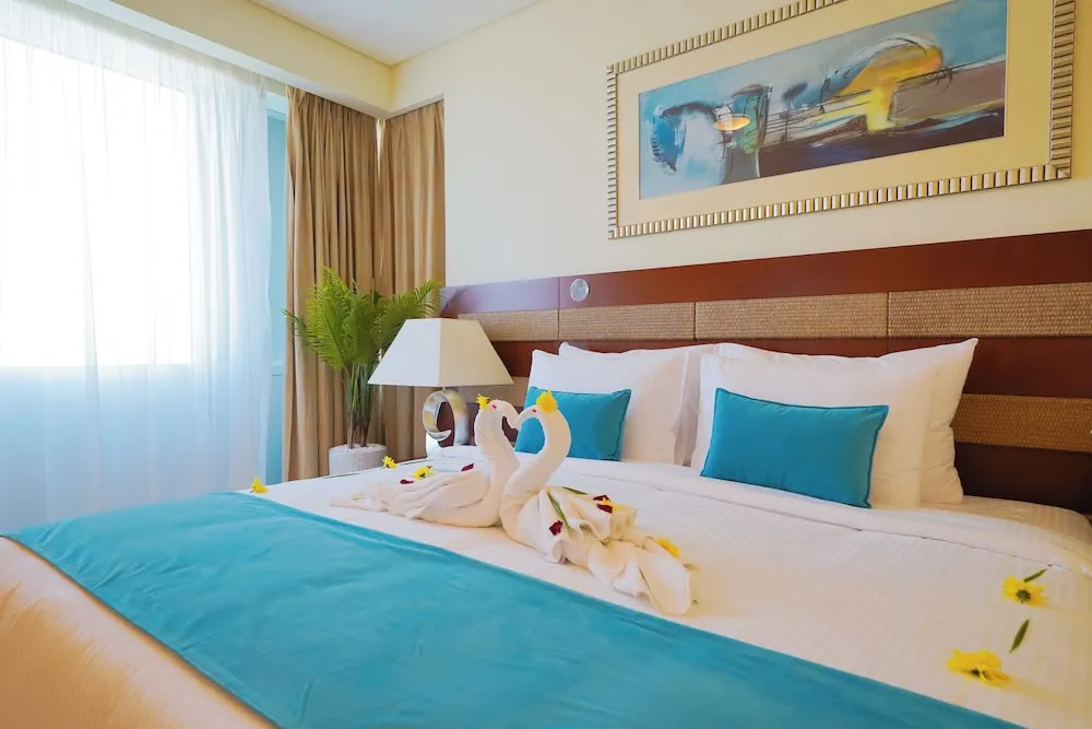 Deluxe Süit, 3 Yatak Odası, Kısmi Deniz Manzaralı