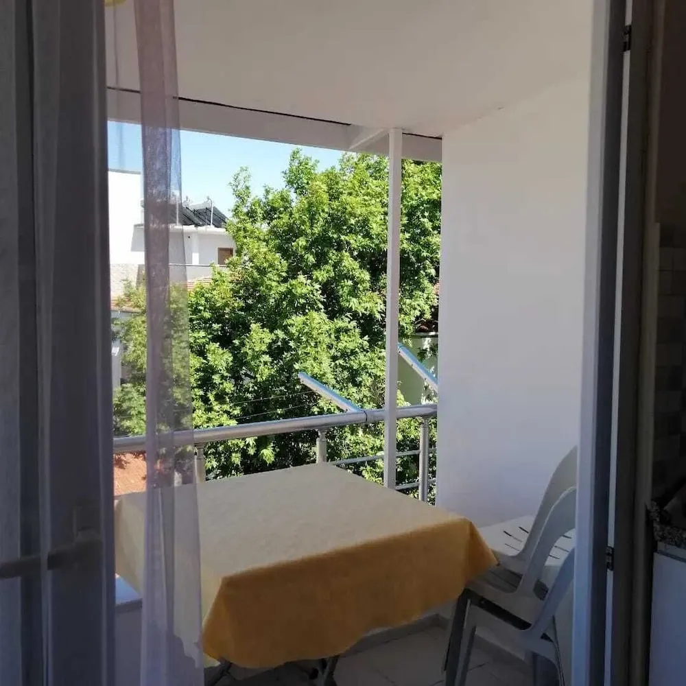 Standard Üç Kişilik Oda, Balkon