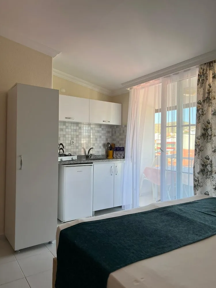 Standard Üç Kişilik Oda, Balkon