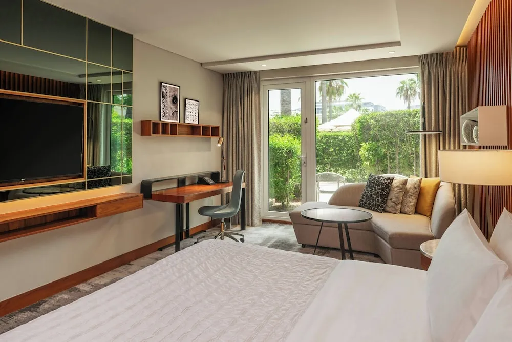 Deluxe Oda, 1 Büyük (Queen) Boy Yatak, Sigara İçilmez, Bahçe Manzaralı