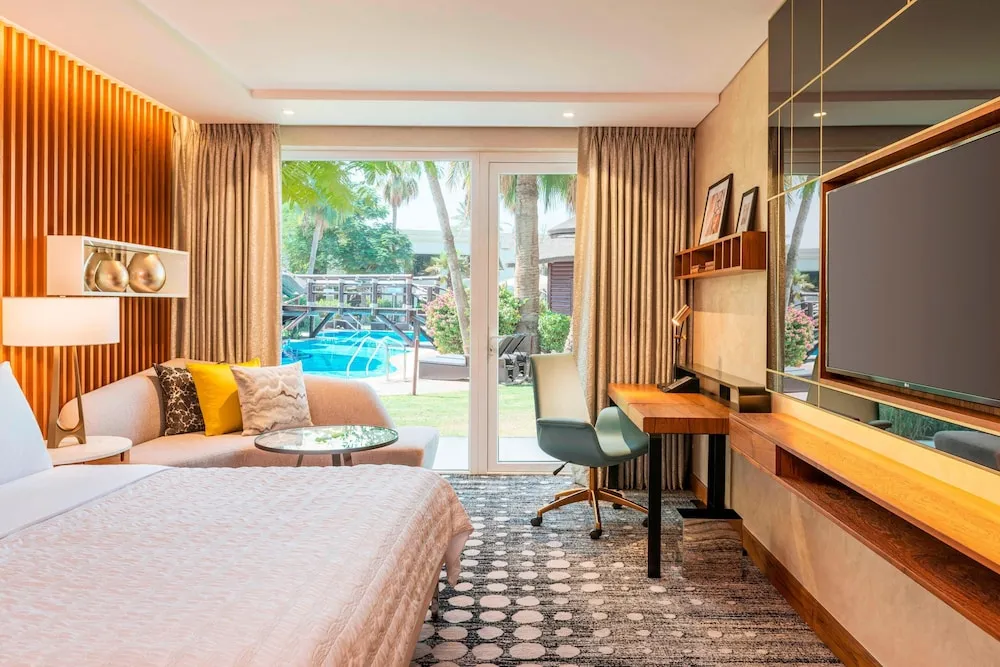 Superior Oda, 1 Büyük (Queen) Boy Yatak, Sigara İçilmez, Havuz Manzaralı (Pool Access)