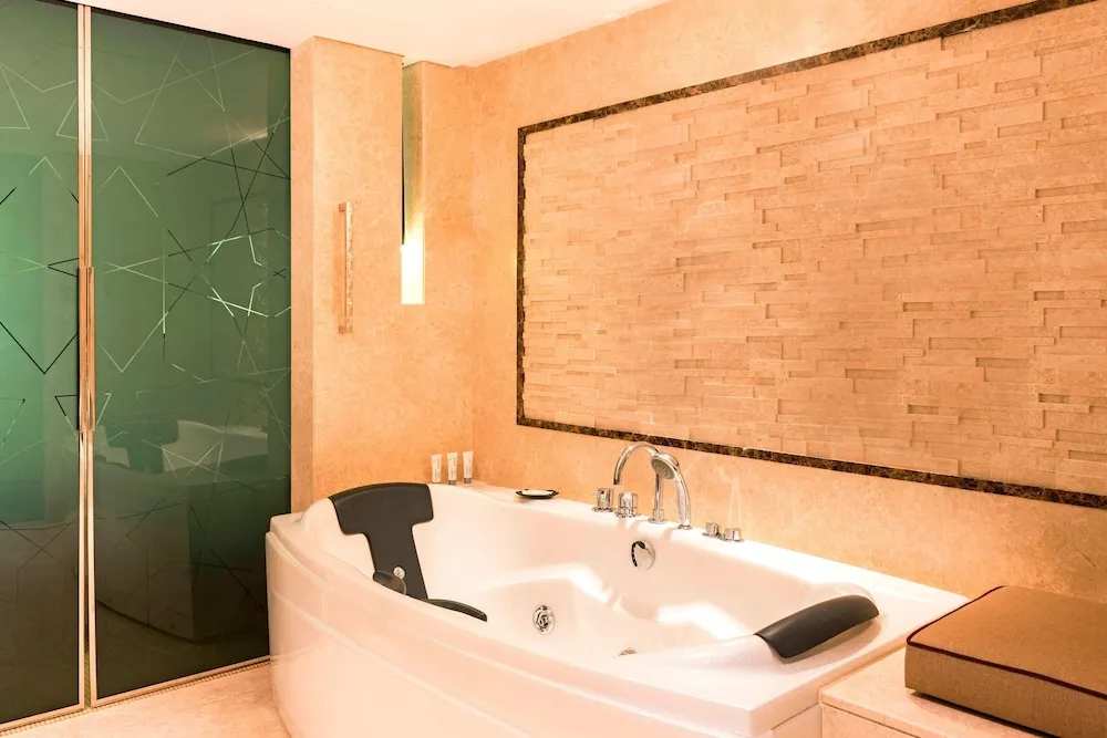 Royal Oda, 1 Çift Kişilik Yatak, Sigara İçilmez