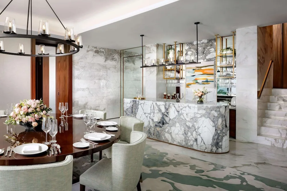 Çatı Katı Süiti (Penthouse), Deniz Manzaralı (Skyscape)