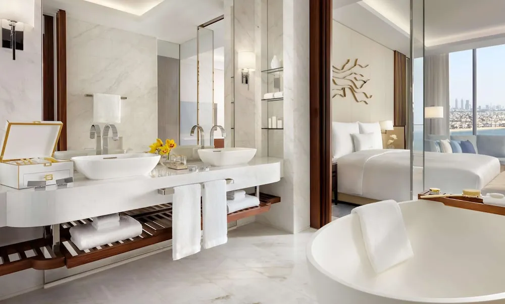 Oda, 1 En Büyük (King) Boy Yatak (Palmscape)