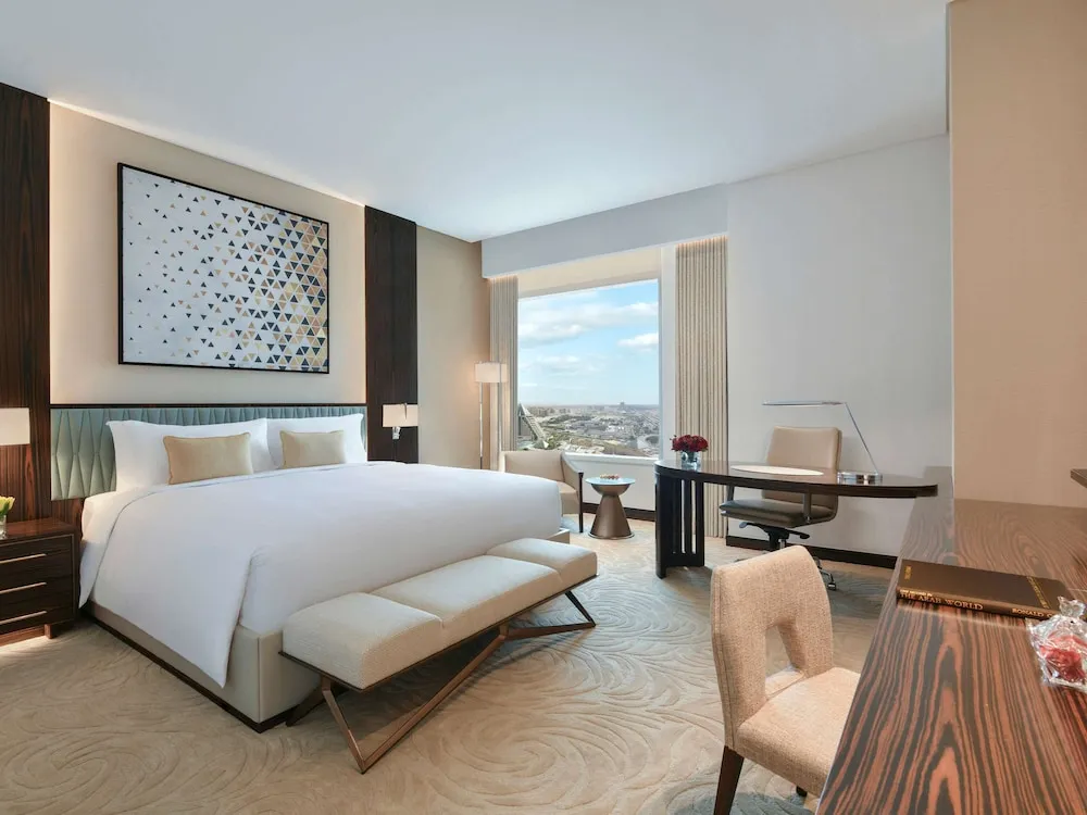 Panoramic King Suite with Club Millésime Access