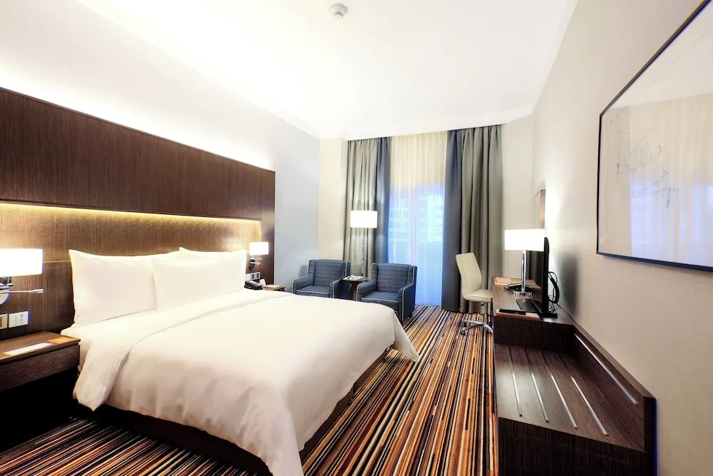 D'Luxe King Room