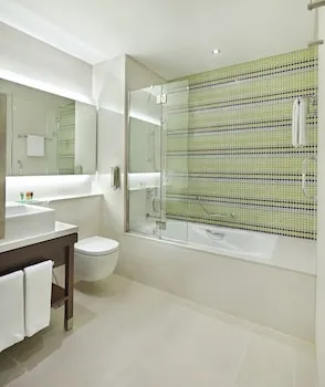 Hyatt Place Dubai Baniyas Square
