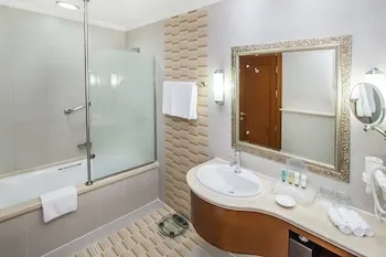 Sunday Hotel Holiday international Dubai