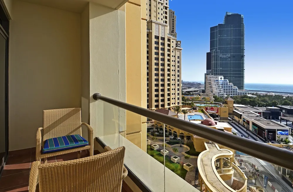 1 Bedroom Apartment Sea View