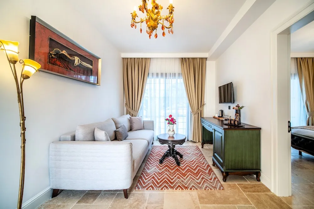 Premium Dört Kişilik Oda, 1 Yatak Odası, Şehir Manzaralı, Havuz Kenarı