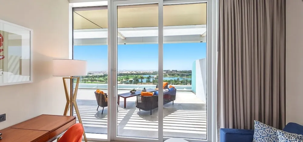 Süit, 1 Yatak Odası, Teras (Sig. Lounge, Saltwater Pool Access)