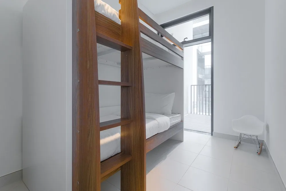 Apartment, 2 Bedroom with Maidsroom