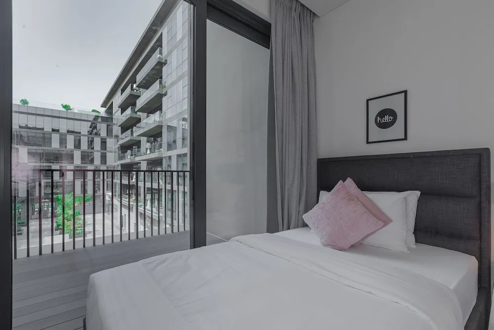 Apartment, 2 Bedroom with Maidsroom