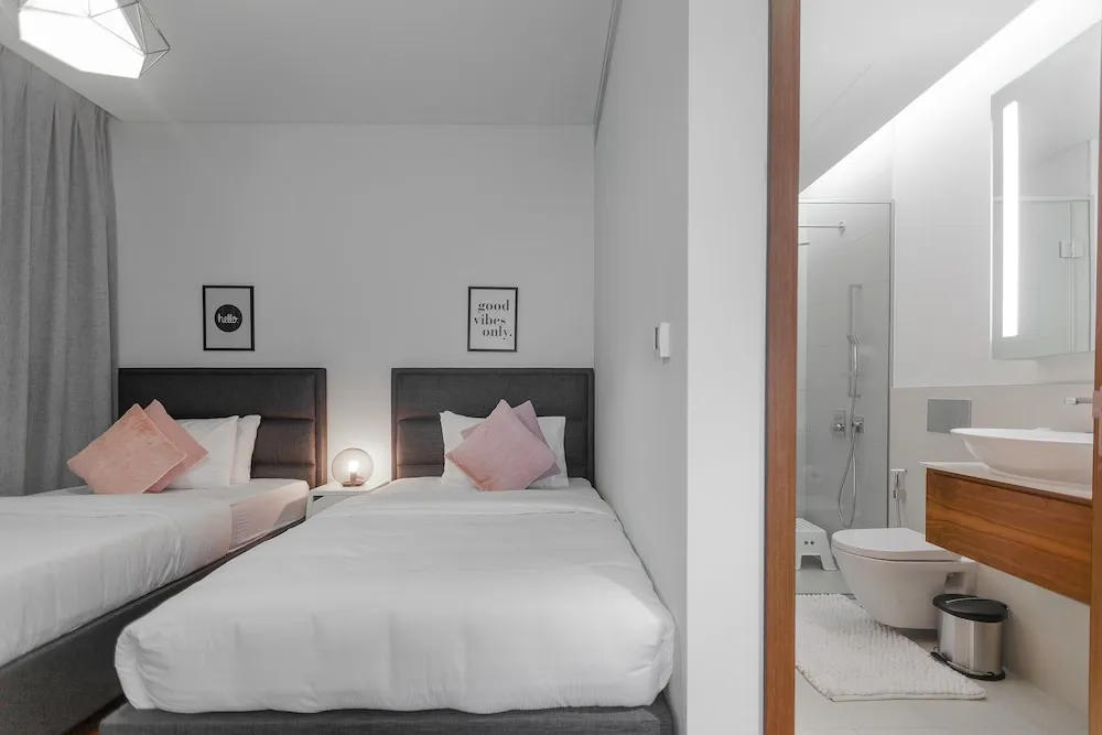 Apartment, 2 Bedroom with Maidsroom