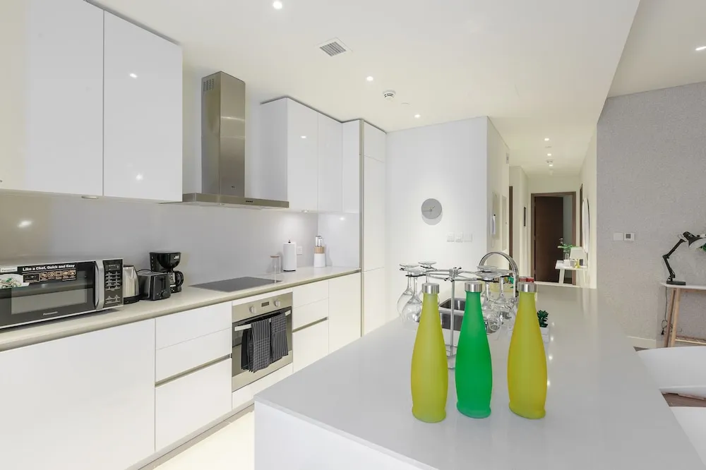 Apartment, 2 Bedroom with Maidsroom