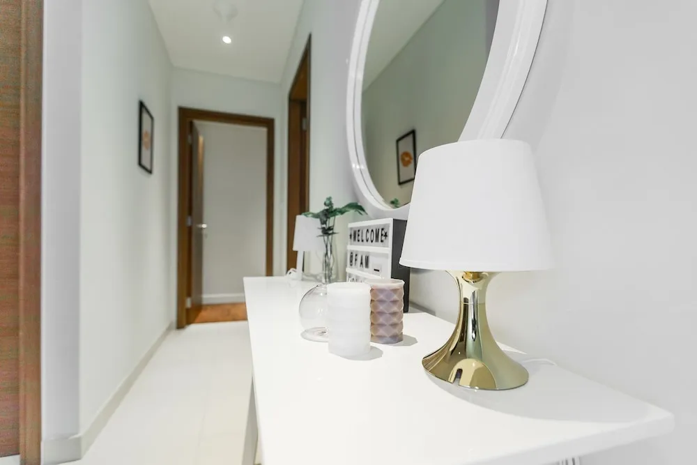 Apartment, 2 Bedroom with Maidsroom