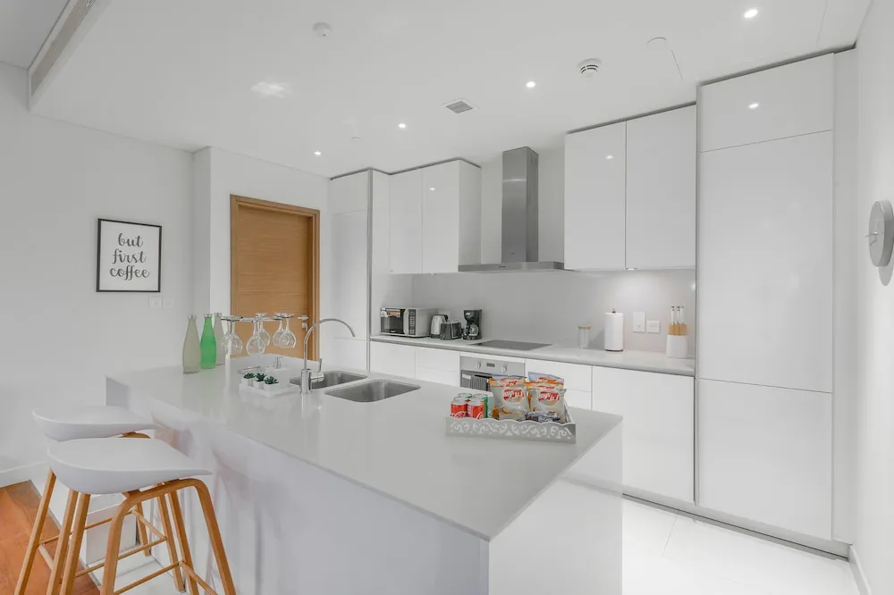 Apartment, 2 Bedroom with Maidsroom