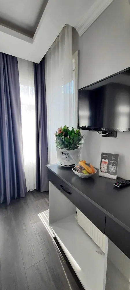 Comfort Tek Büyük Yataklı Oda