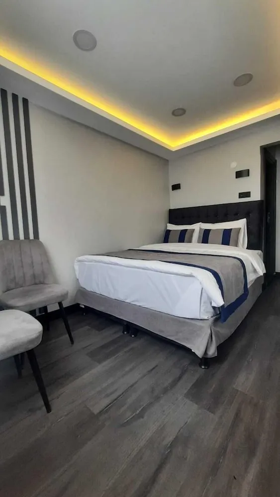 Comfort Tek Büyük Yataklı Oda