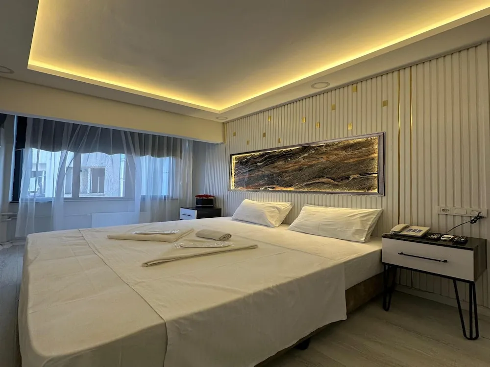 Deluxe Üç Kişilik Oda