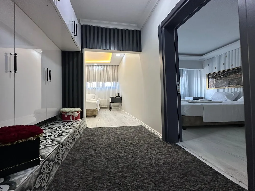 Deluxe Üç Kişilik Oda