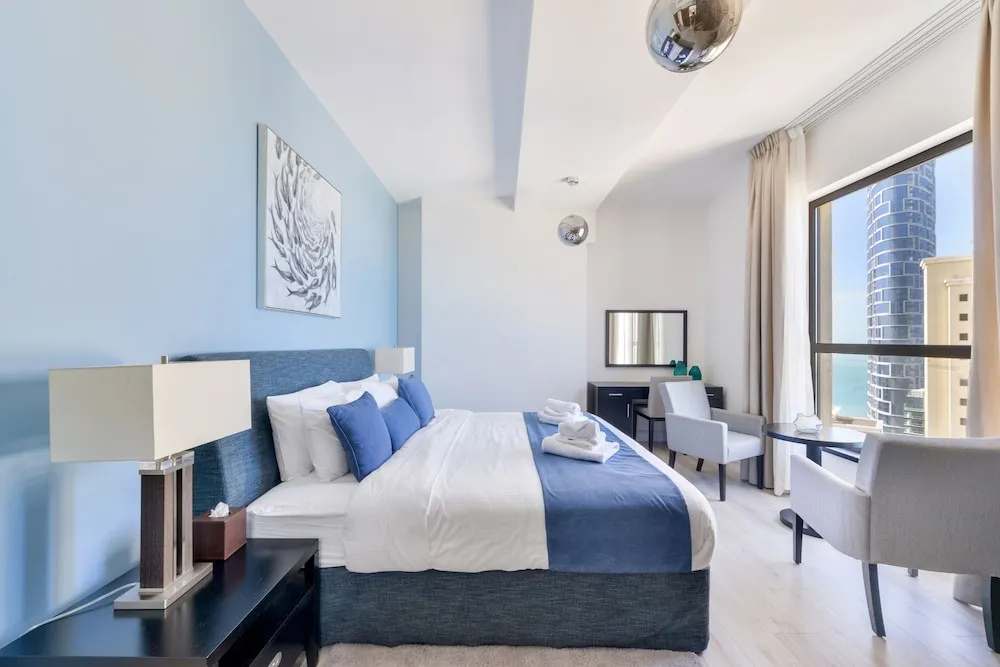 Deluxe 2BR Apartment - Sea View